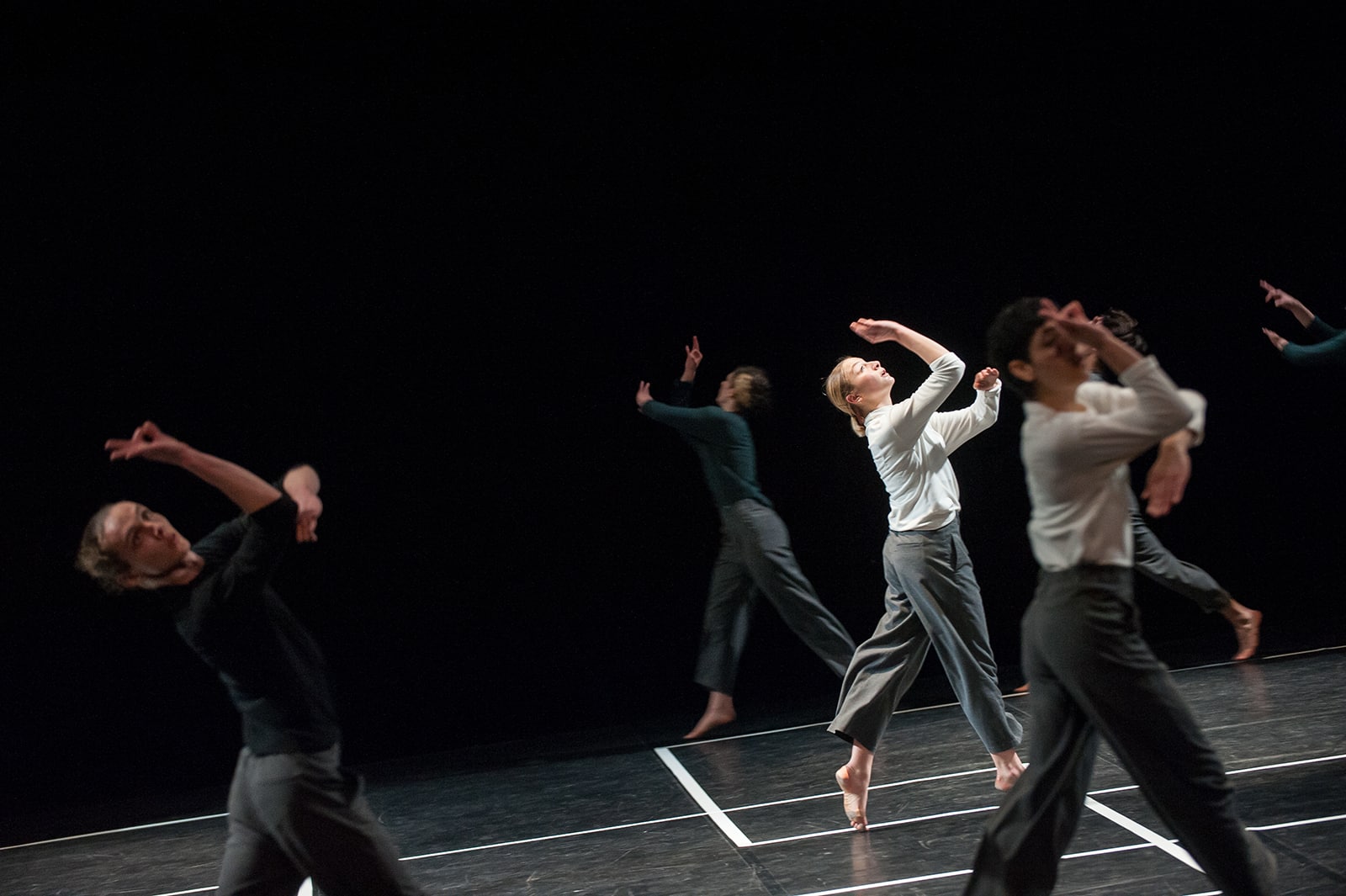 Danse de 16. Hervé Robbe pour Coline. Théâtre de l'Olivier. Istres. Janvier 2023